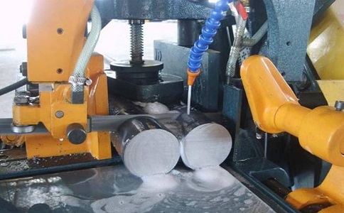 金城江卧式带锯床的送料方式有哪几种？