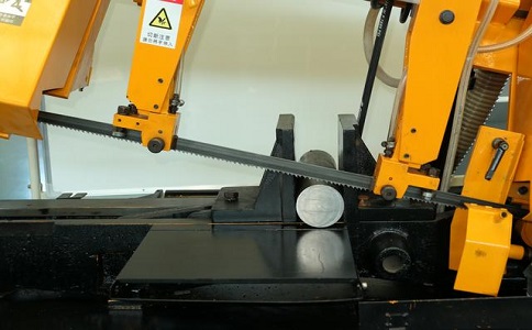 金城江数控带锯床自动送料精度会出现偏差吗？